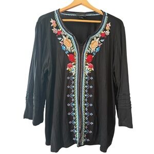 Embellished Gray Tunic with Three-Quarter Sleeves